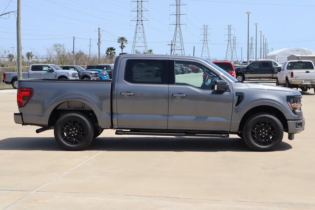 2025 Ford F-150 XLT photo 4
