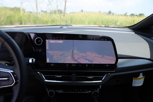 2026 Chevrolet Equinox EV 1LT - Photo 16