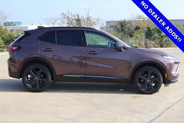2025 Buick Envision Sport Touring photo 4