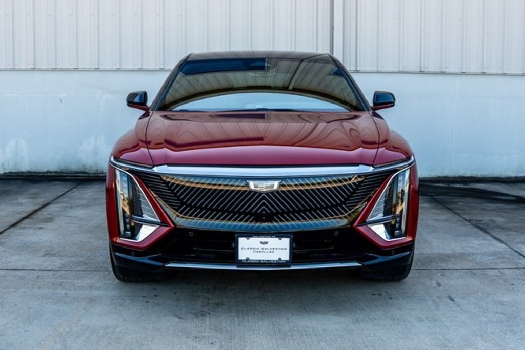 New 2026 CADILLAC LYRIQ Luxury SUV