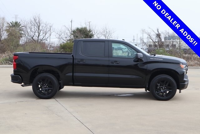 2025 Chevrolet Silverado 1500 Custom photo 4