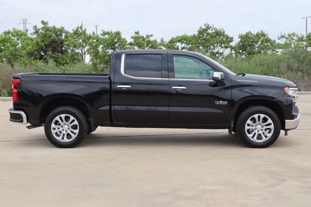2025 Chevrolet Silverado 1500 LTZ photo 4