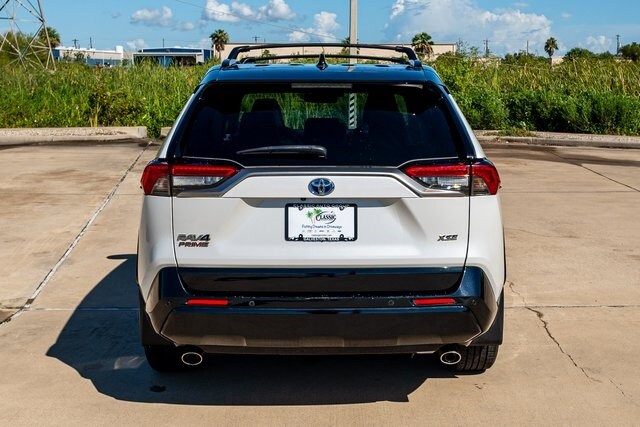 2023 Toyota RAV4 Prime XSE Premium photo 2