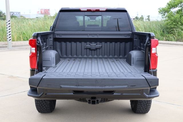 2026 Chevrolet Silverado 1500 ZR2 - Photo 11