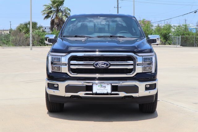2025 Ford F-150 Lariat photo 2