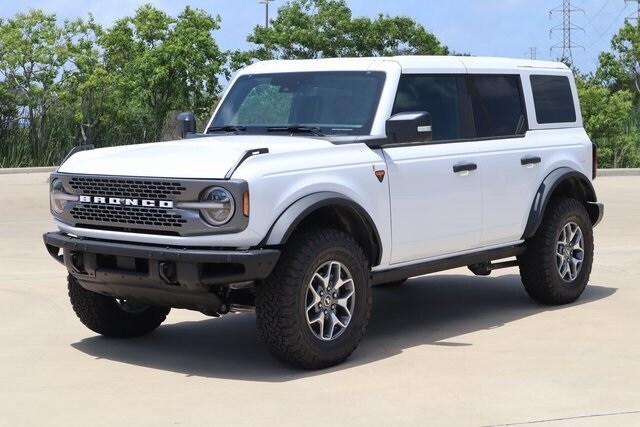 2025 Ford Bronco Badlands photo 3