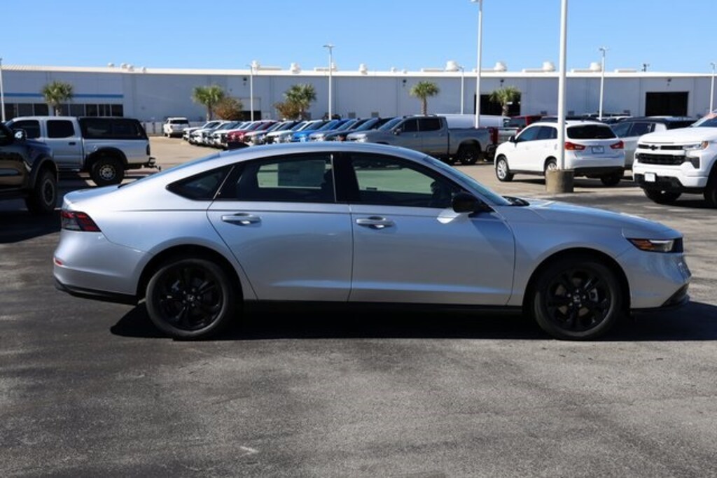 New 2025 Honda Accord SE Sedan