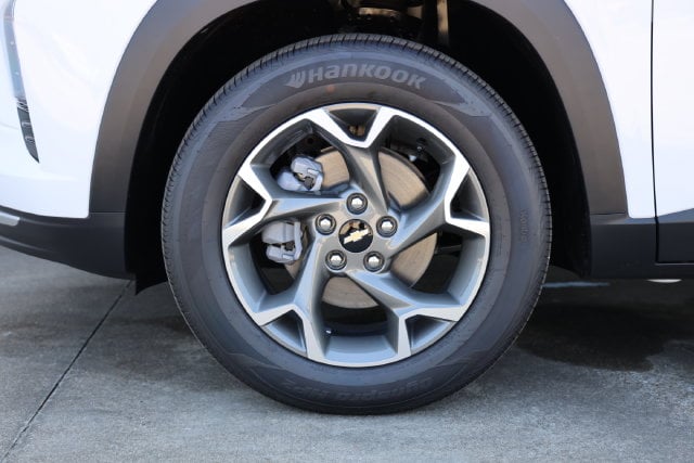2026 Chevrolet Trax LT - Photo 9