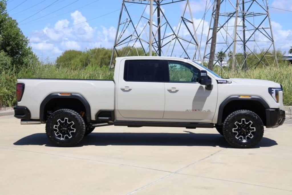 New 2026 GMC Sierra 2500 HD AT4X Truck Crew Cab