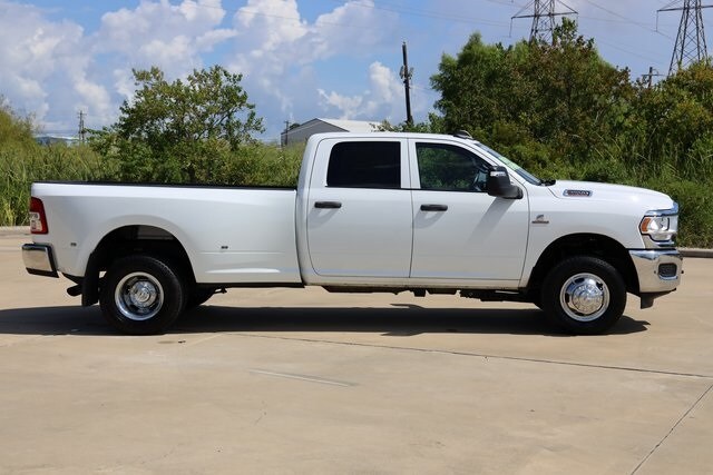 2024 Ram 3500 Tradesman photo 4