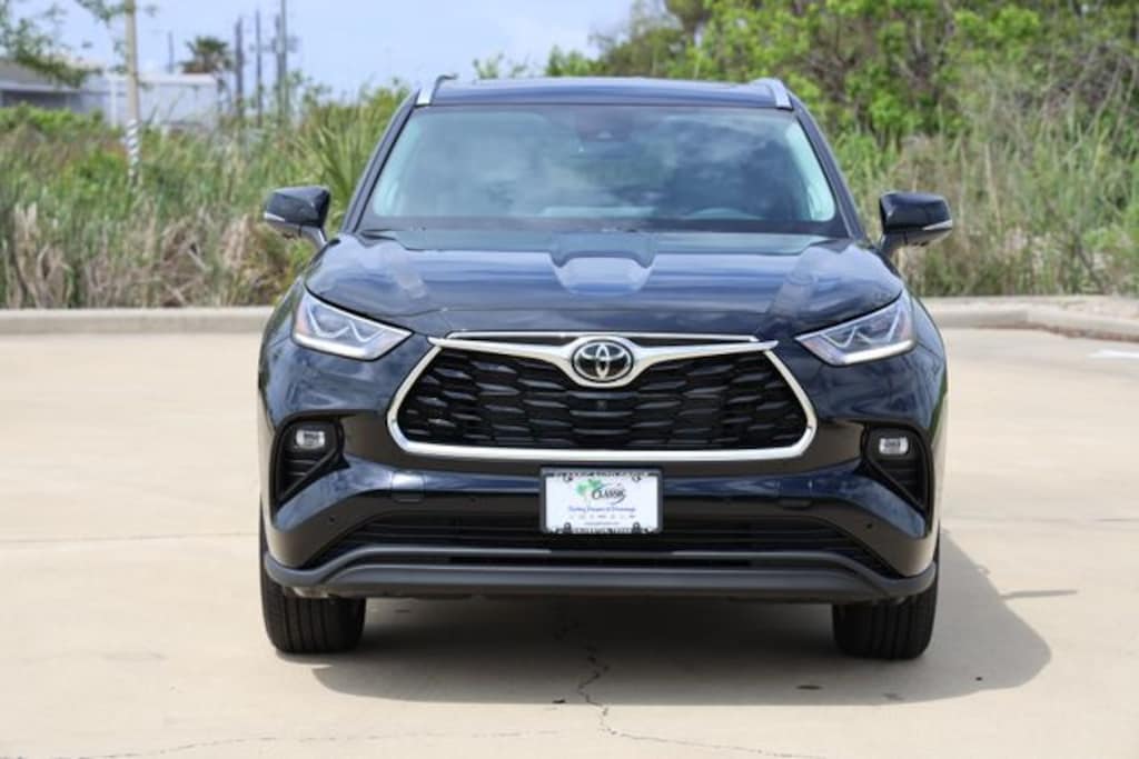 New 2026 Toyota Highlander Hybrid Limited SUV