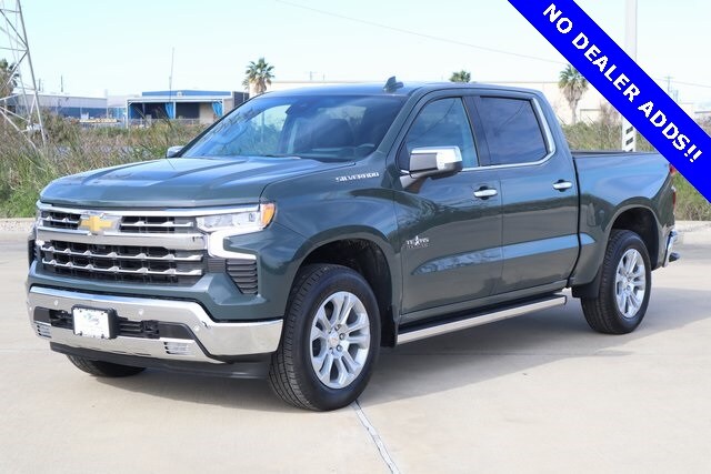 2025 Chevrolet Silverado 1500 LTZ photo 3