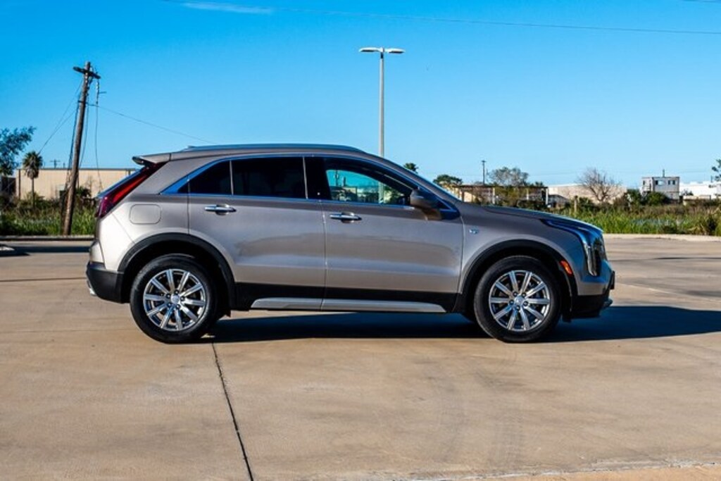 Used 2022 Cadillac XT4 Premium Luxury SUV