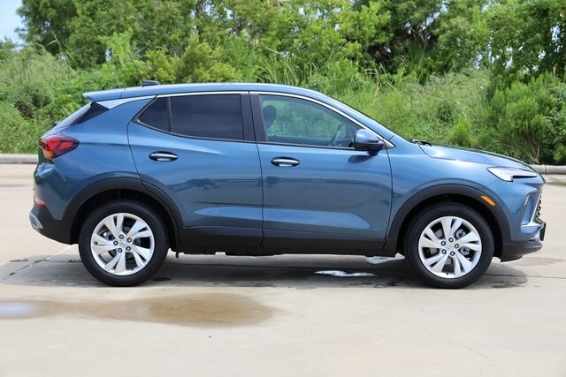 2026 Buick Encore GX Preferred photo 2