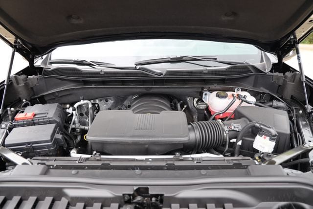 2026 Chevrolet Silverado 1500 ZR2 - Photo 10