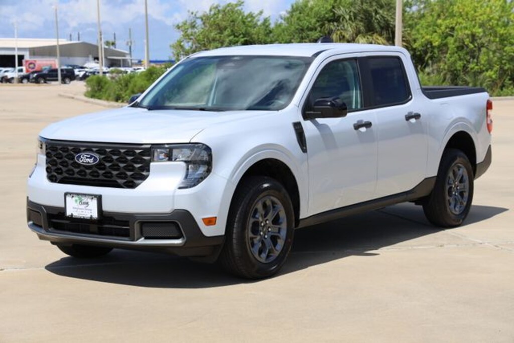 New 2026 Ford Maverick XLT Truck SuperCrew