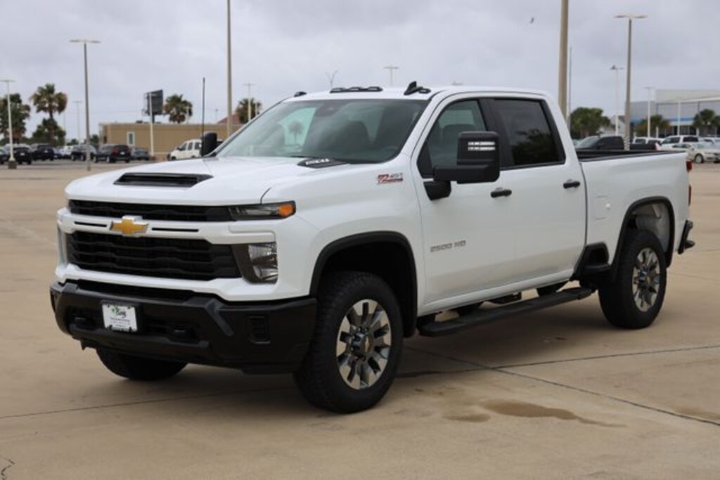 New 2026 Chevrolet Silverado 2500 HD Custom Truck Crew Cab