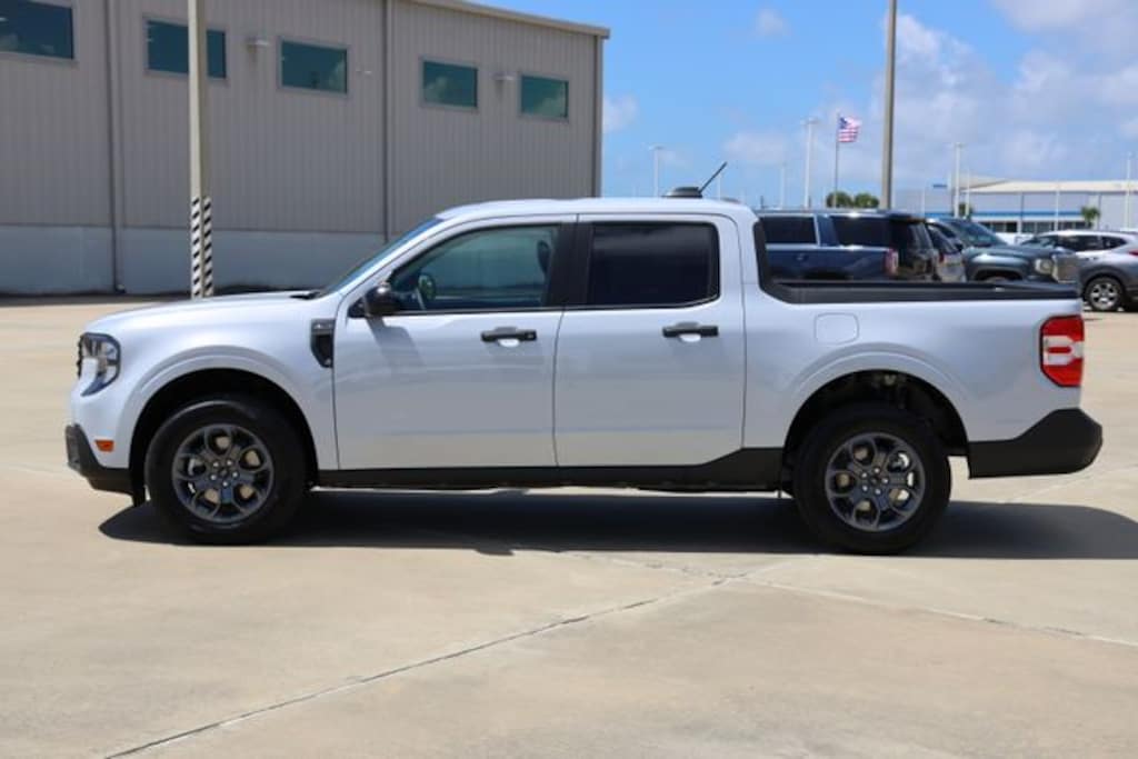 New 2026 Ford Maverick XLT Truck SuperCrew