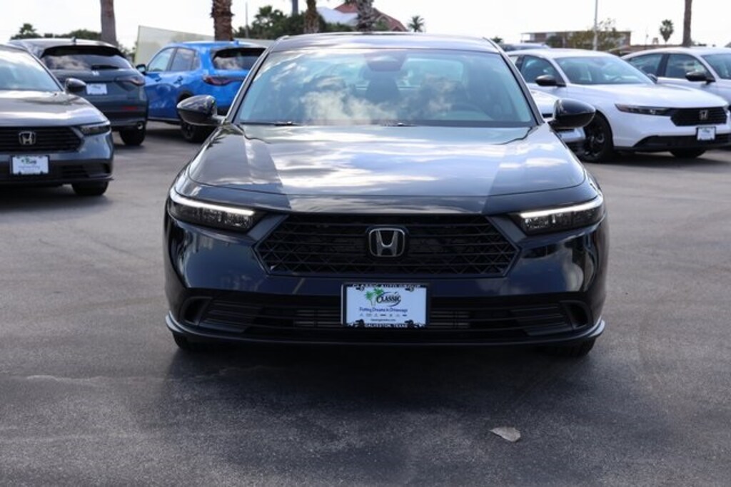 New 2025 Honda Accord LX Sedan