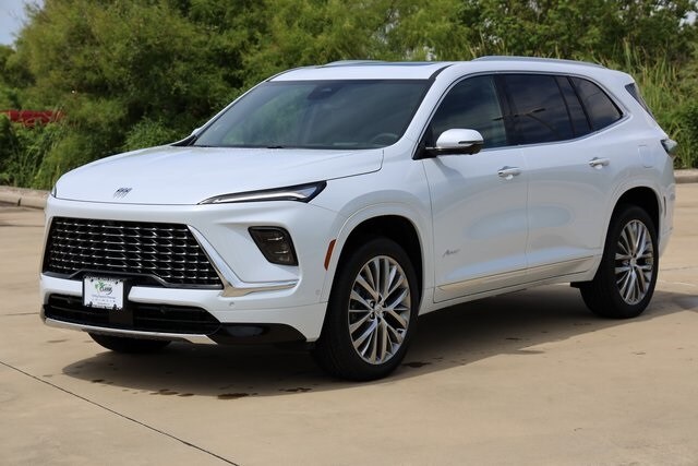 2026 Buick Enclave Avenir photo 3