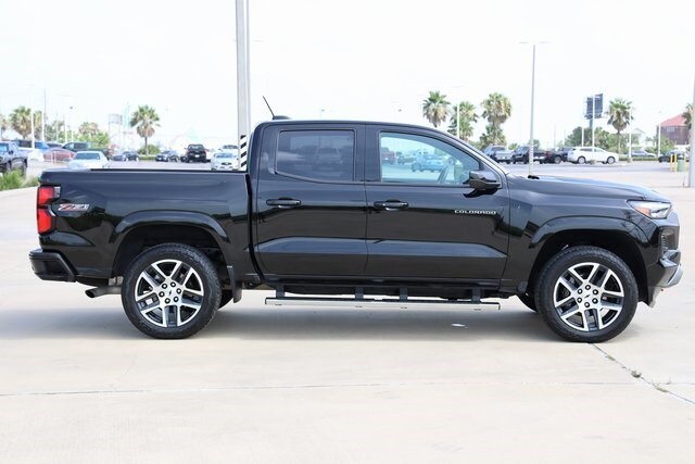 2024 Chevrolet Colorado Z71 photo 4
