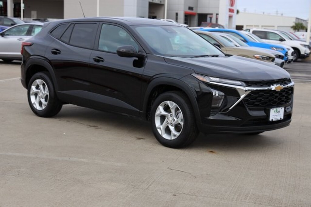 New 2026 Chevrolet Trax LS SUV