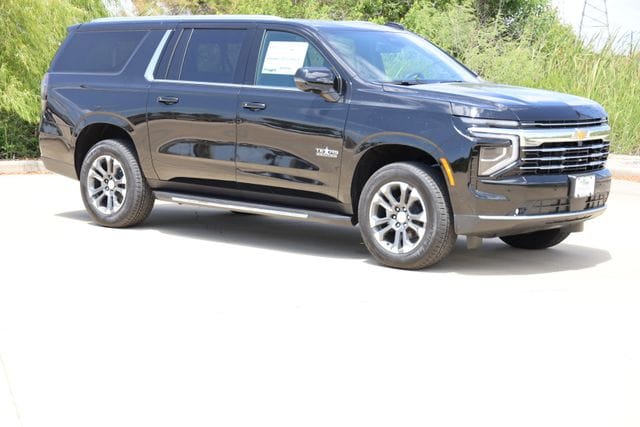 New 2026 Chevrolet Suburban LT