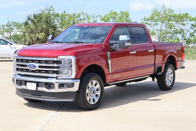 2025 Ford F-250 photo 3