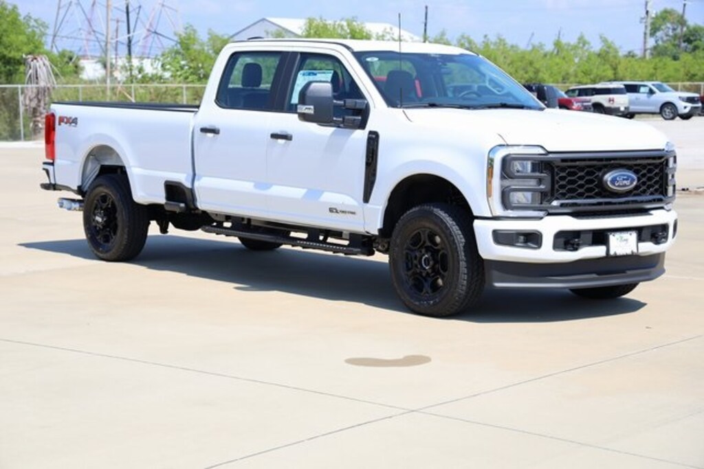 New 2026 Ford F-250  Truck Crew Cab