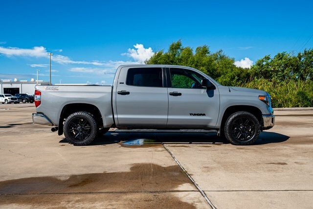 2019 Toyota Tundra SR5 Grade photo 2