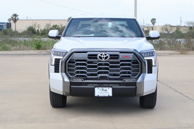 2025 Toyota Tundra Platinum CrewMax photo 2