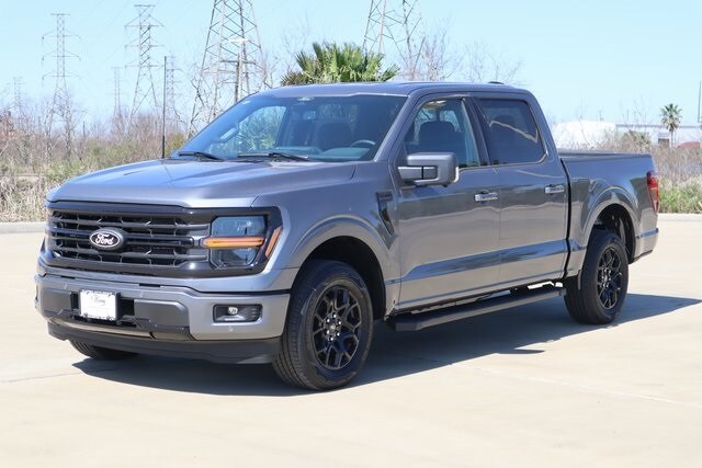 2025 Ford F-150 XLT photo 3