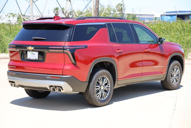2026 Chevrolet Traverse LT - Photo 8