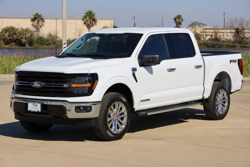 New 2026 Ford F-150 XLT Truck SuperCrew Cab