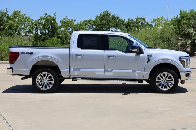 2025 Ford F-150 Lariat photo 4