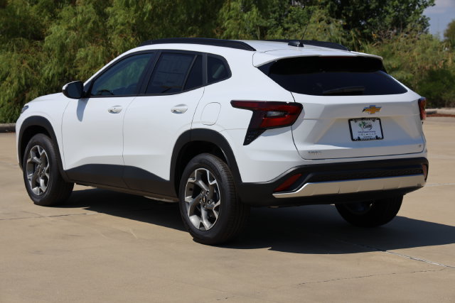 2026 Chevrolet Trax LT - Photo 6