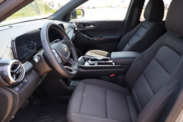 2026 Chevrolet Equinox LT - Photo 12