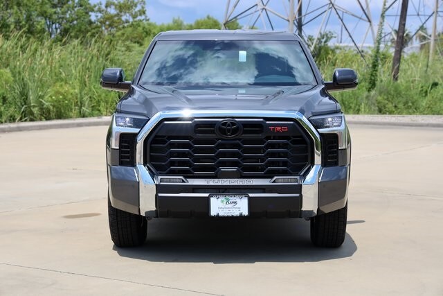 2025 Toyota Tundra SR5 photo 2