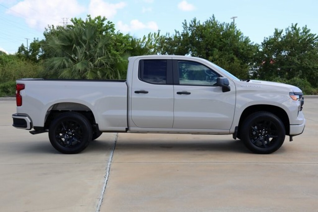 New 2026 Chevrolet Silverado 1500 Custom Truck Double Cab
