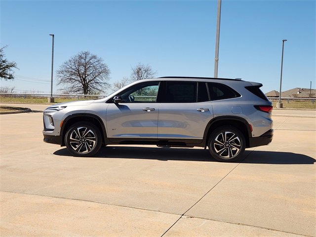 2025 Buick Enclave Sport Touring photo 4