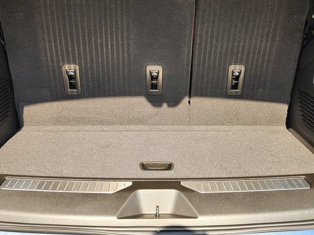 2026 Chevrolet Tahoe Premier - Photo 23