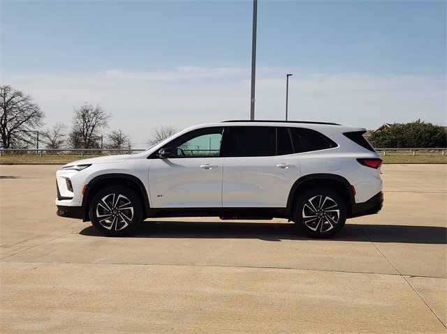 2025 Buick Enclave Sport Touring photo 4