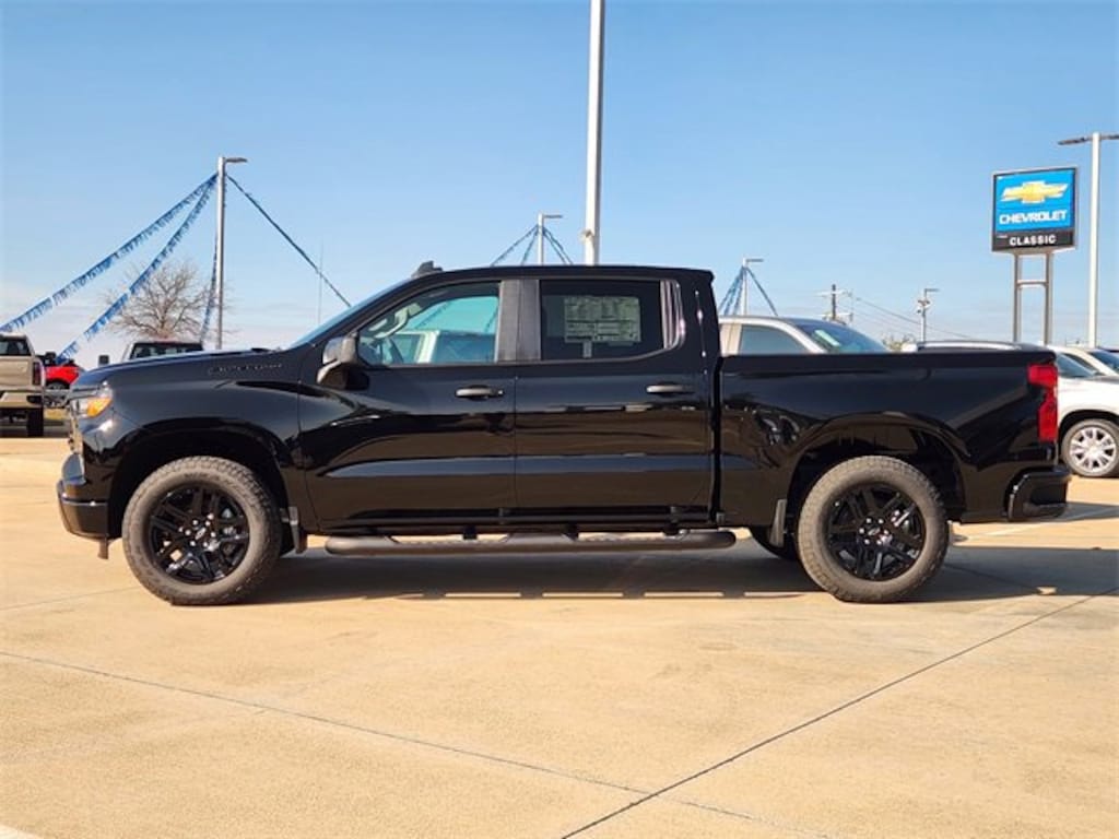 New 2026 Chevrolet Silverado 1500 Custom Truck