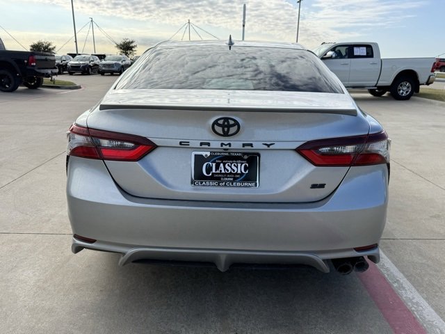 2022 Toyota Camry SE photo 4