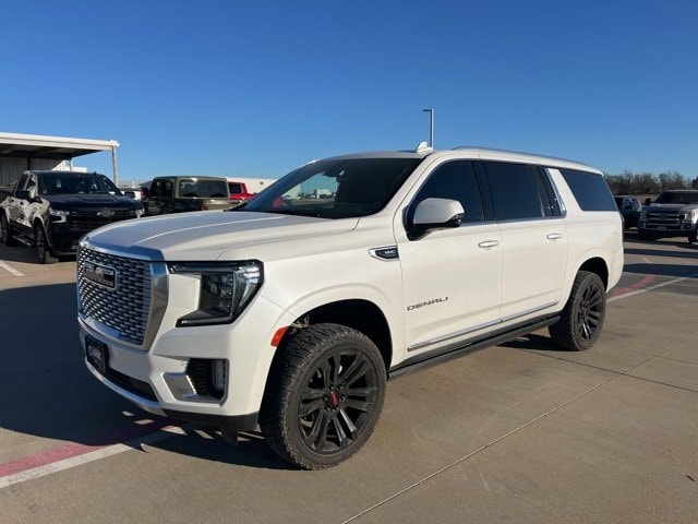 2021 GMC Yukon XL Denali's photo
