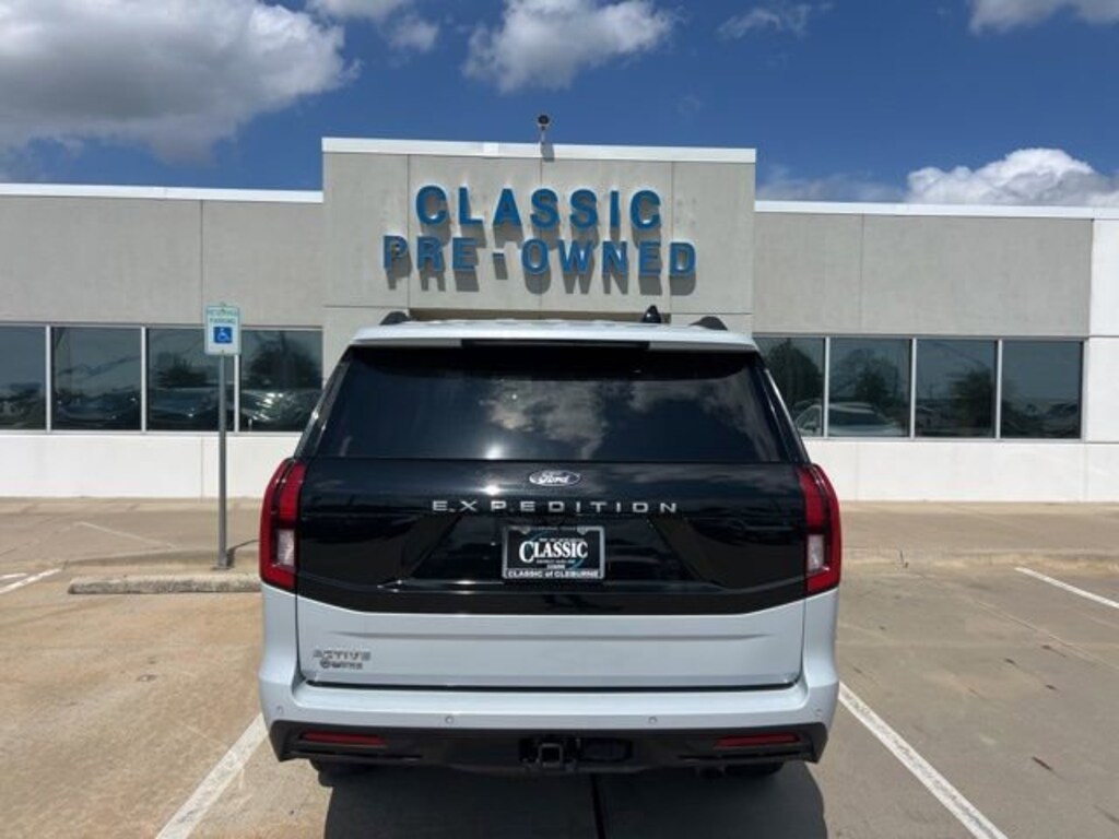 Used 2025 Ford Expedition Active SUV