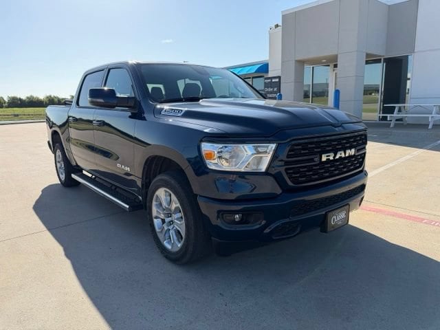 2023 RAM 1500 Big Horn/Lone Star 4x4 Crew Cab 5'7's photo