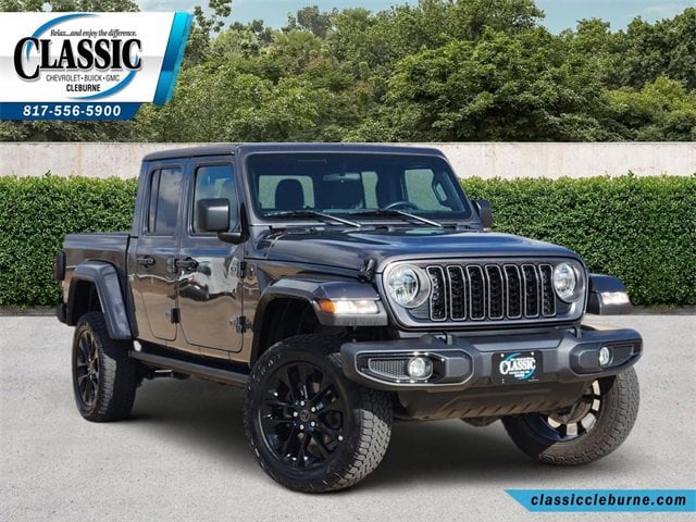 2024 Jeep Gladiator Nighthawk's photo