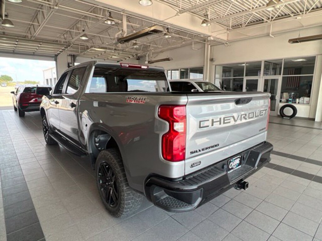 Used 2025 Chevrolet Silverado 1500 Custom Trail Boss Truck Crew Cab
