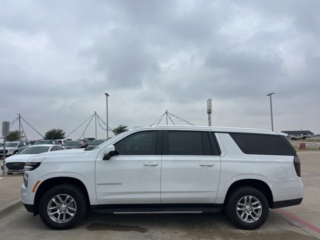 Used 2025 Chevrolet Suburban LS SUV